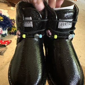 Brand new Justice Boots